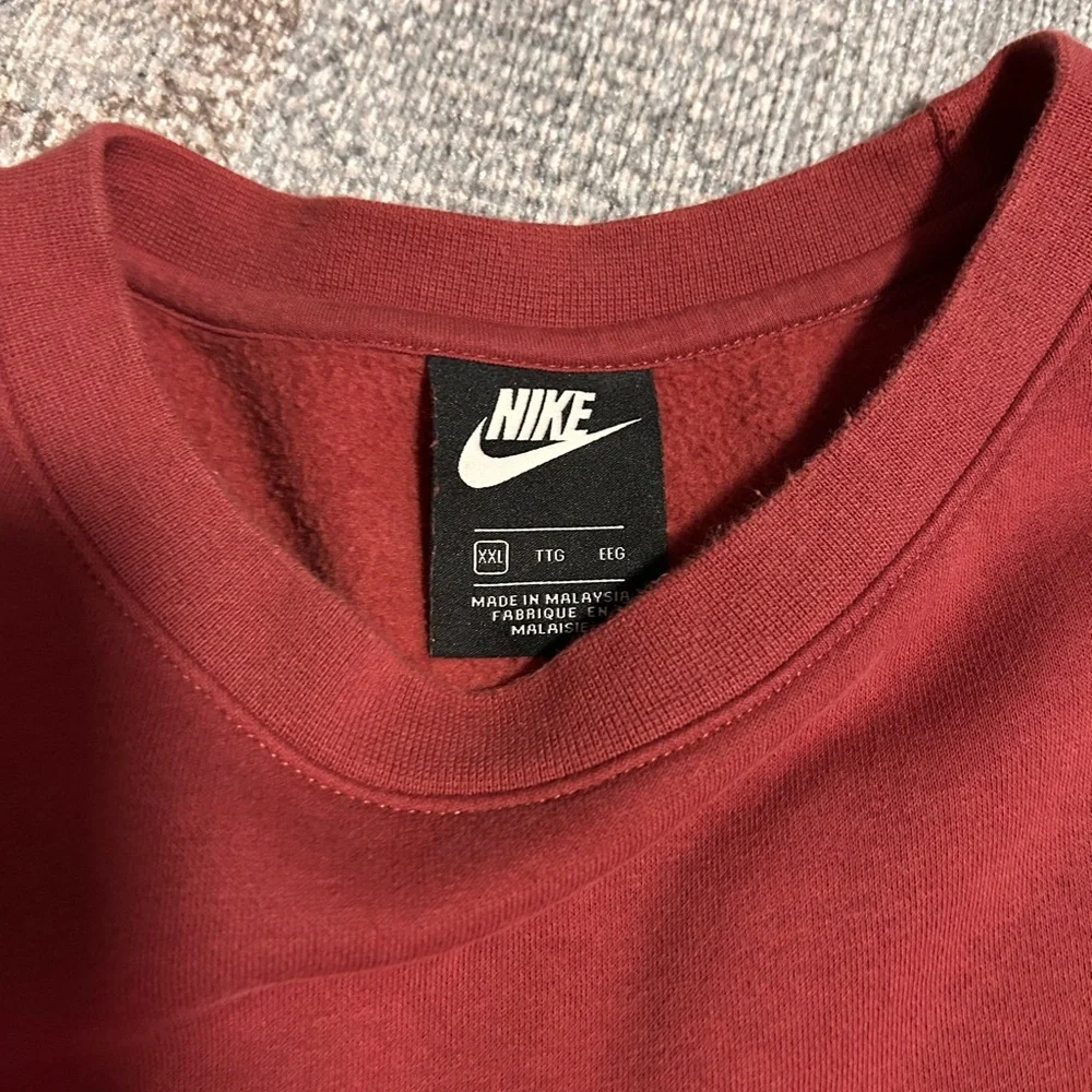 Red Nike Crewneck - Picture 2 of 2